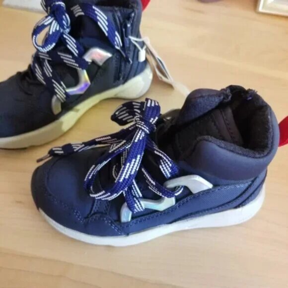Nwt little boy hightop boots lightweight say size 9 runs small - Picture 8 of 8